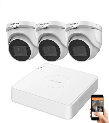 Hikvision 5 Megapixel 3-Dome-Kamera-System mit 30 m Nachtsicht